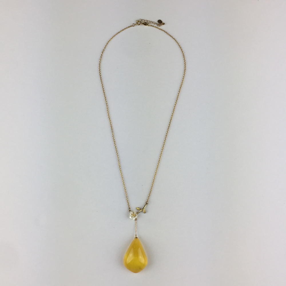 Beautiful Faux Amber with Pearl Flower necklace - Picture 2 of 8